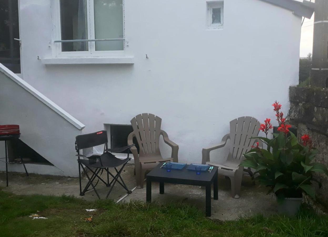 Cosy Et Moderne Centre Ville Gourin Екстериор снимка