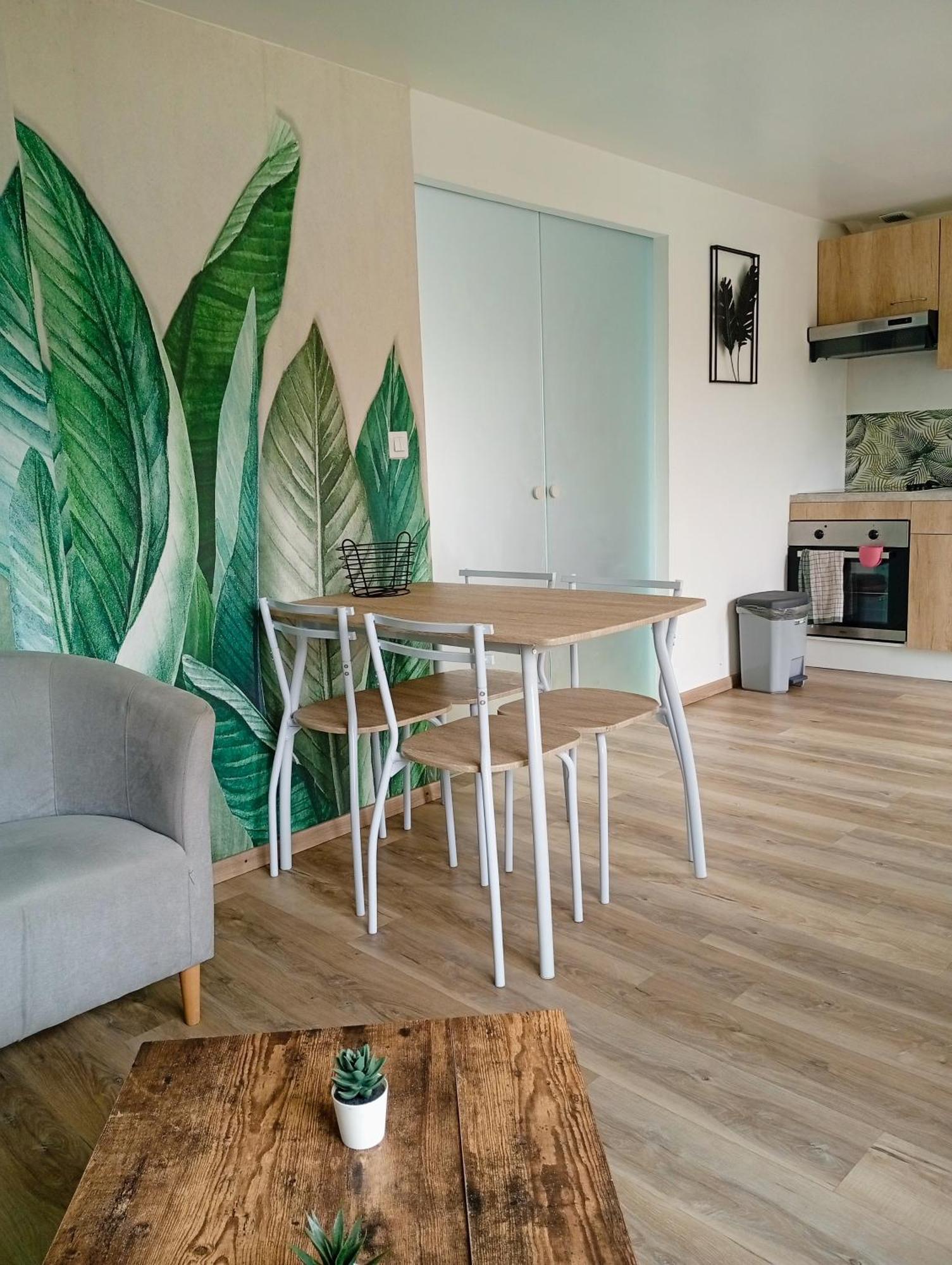 Cosy Et Moderne Centre Ville Gourin Екстериор снимка